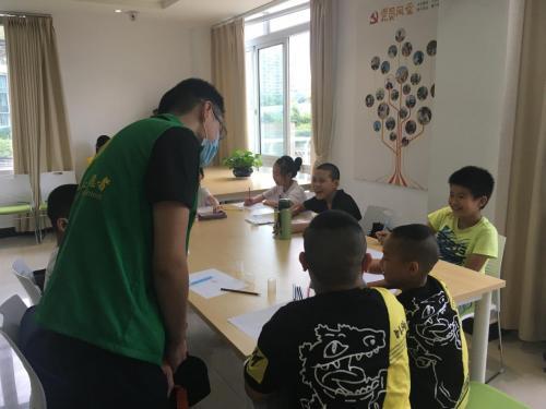 暑期不孤單，科大送溫暖