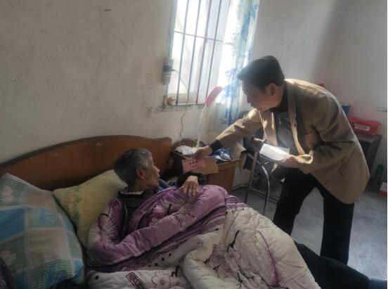 周子村：黨建結(jié)對(duì)國(guó)資委 走訪慰問(wèn)暖人心