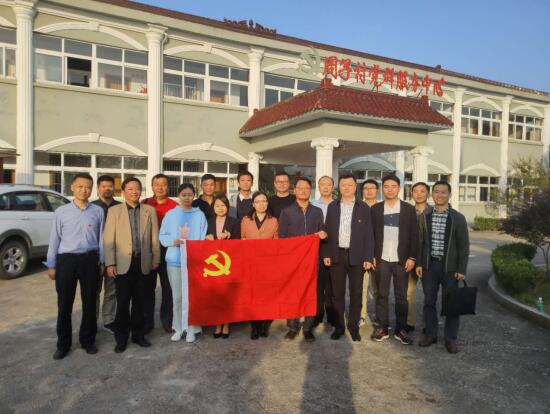 周子村：黨建結(jié)對(duì)國(guó)資委 走訪慰問(wèn)暖人心