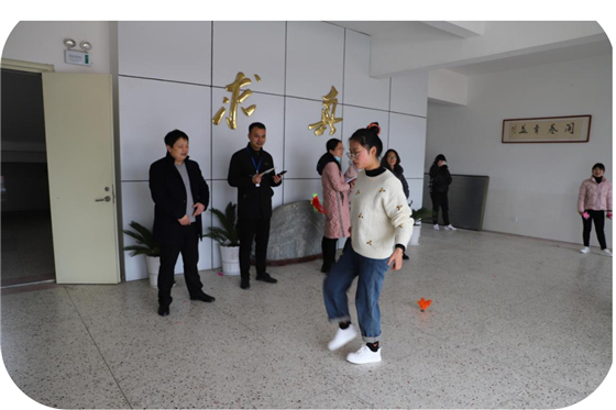 濱?？h五汛鎮(zhèn)中心小學(xué)舉行慶祝第111個國際三八婦女節(jié)活動