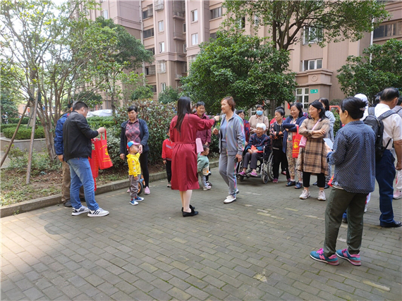 講述文學(xué)情懷 傳授寫(xiě)作技巧