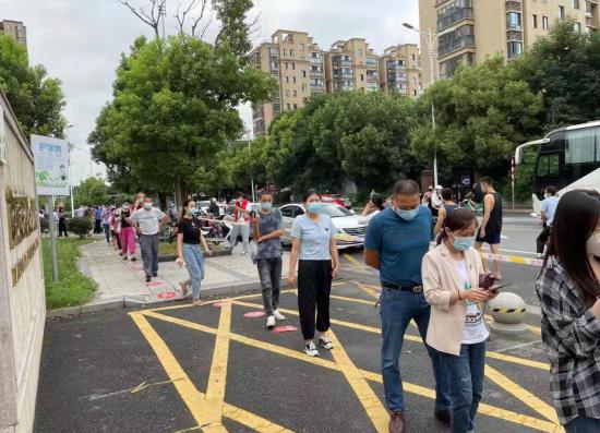 秣陵街道長(zhǎng)山社區(qū)：團(tuán)結(jié)一心，奮戰(zhàn)疫情