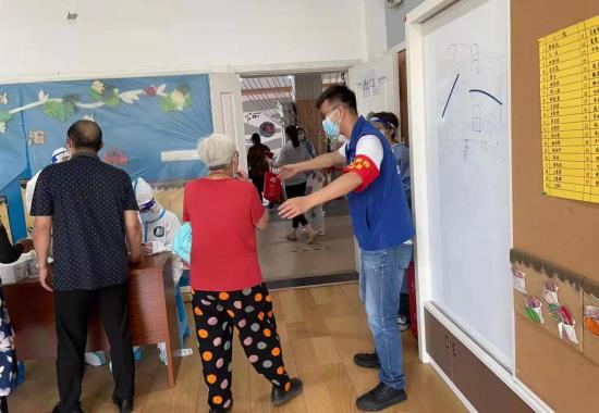 秣陵街道長(zhǎng)山社區(qū)：團(tuán)結(jié)一心，奮戰(zhàn)疫情