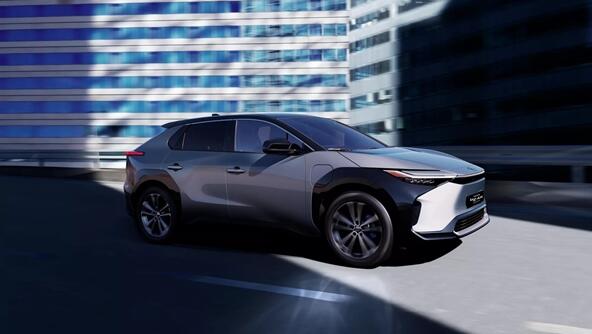 豐田斥巨資All in電動(dòng)車(chē)：全新車(chē)型亮相 電池10年仍保持90%容量。