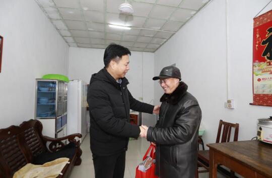 “三下鄉(xiāng)”送服務 文明實踐暖新春