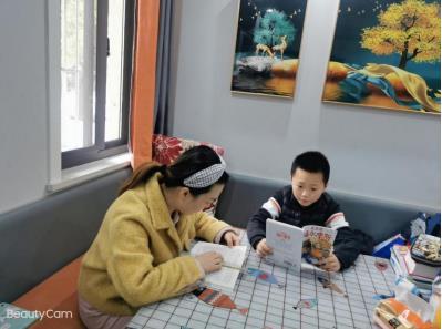 青源社區(qū)：居家齊抗疫，多彩生活共創(chuàng)造