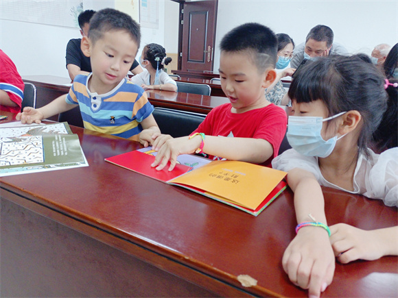 走進(jìn)繪本閱讀 浸潤(rùn)兒童心靈