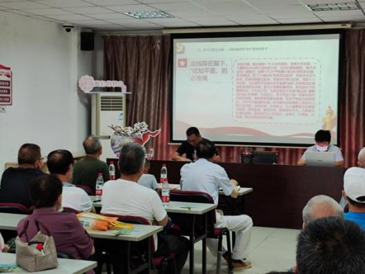 追初心 明使命 果場社區(qū)黨組織開展黨風(fēng)廉政學(xué)習(xí)教育活動